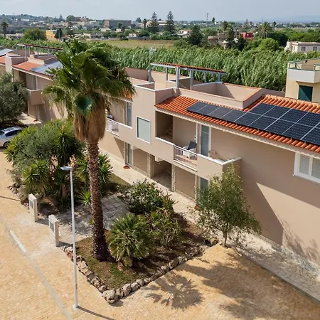 Apartmanhotel Complesso Lunarossa Pachino